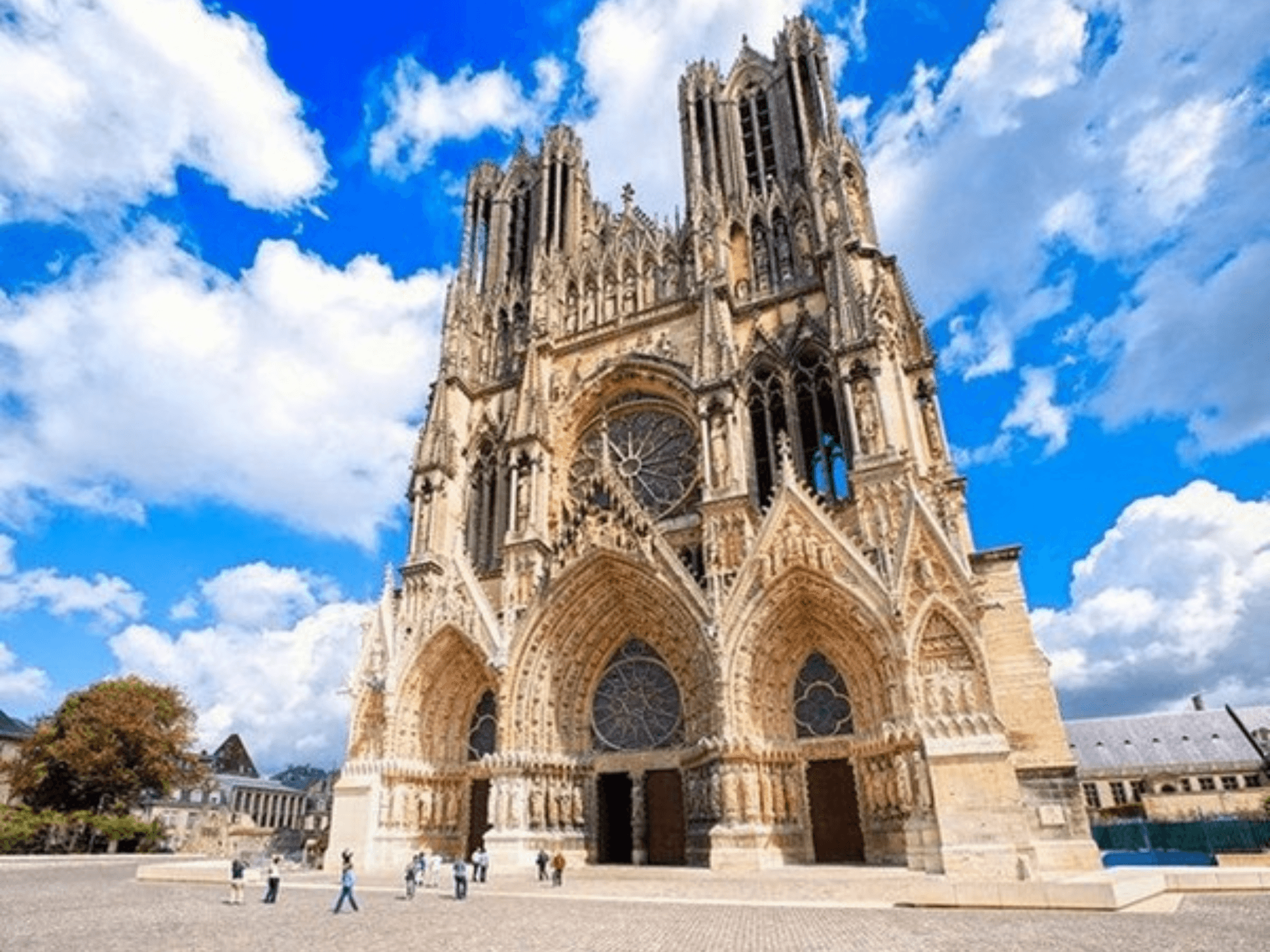 PHÁP - THỤY SỸ - MILAN - VATICAN - 9N8Đ - 5