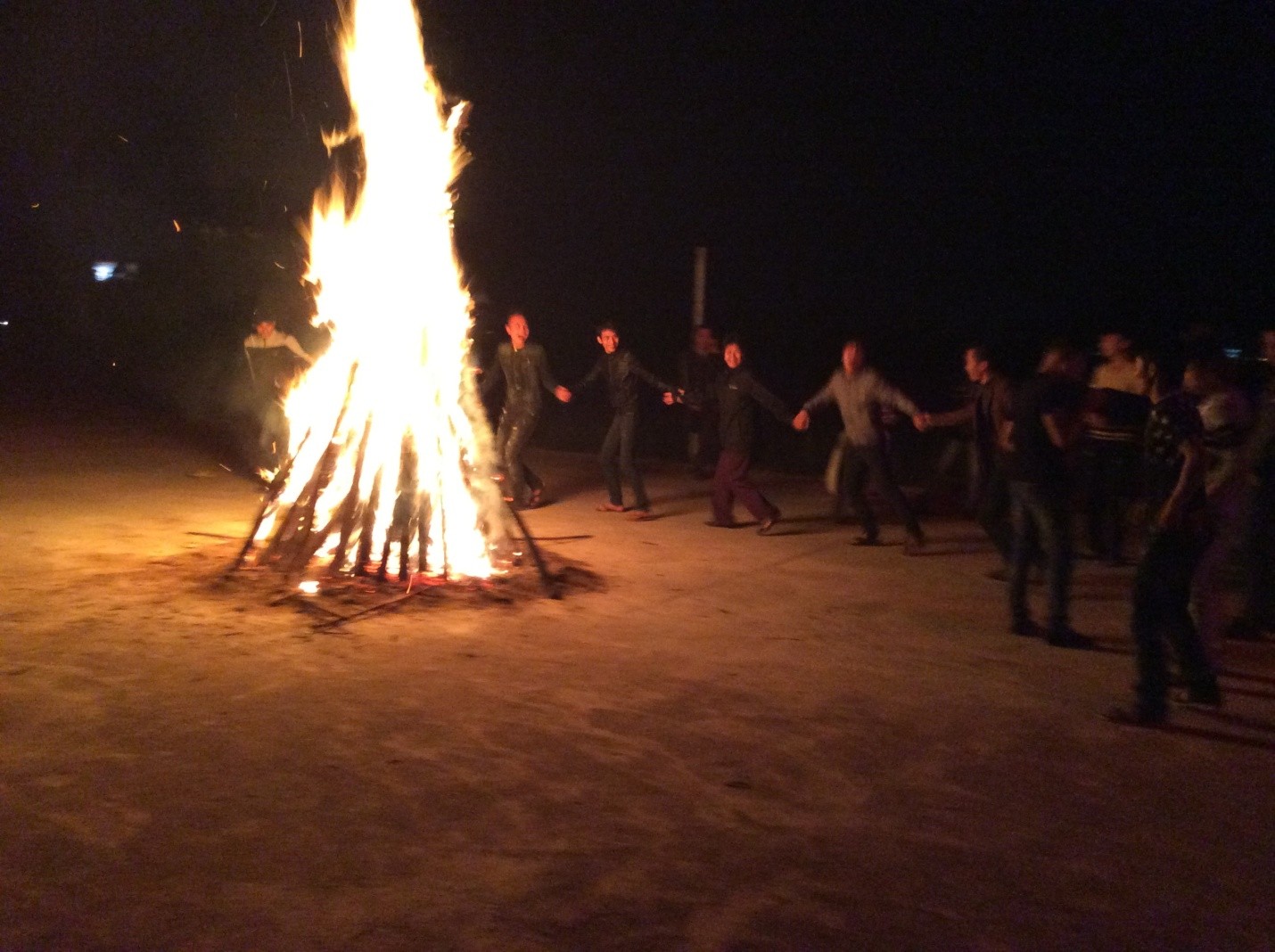 Madagui – Team Building – Lửa Trại - 5